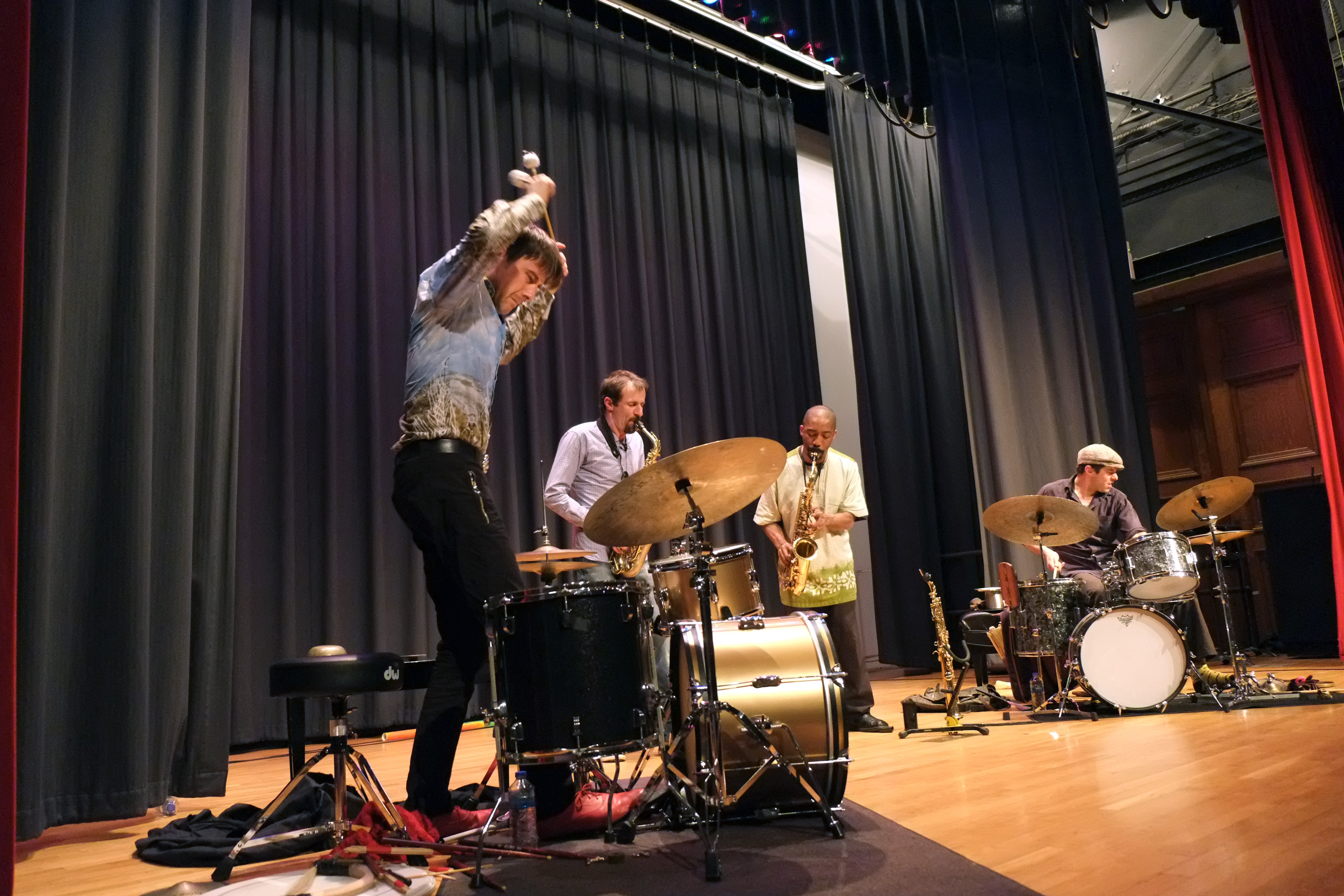 Photo Twins - The Bridge#0